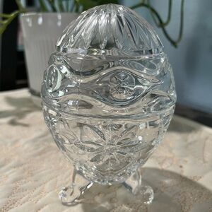 Glass Egg Candy Dish 6" Easter
Decoration Lid